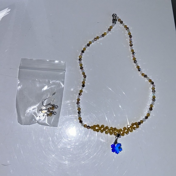 (4 for $20) Butterfly Beaded Necklace & Earrings - Picture 3 of 5